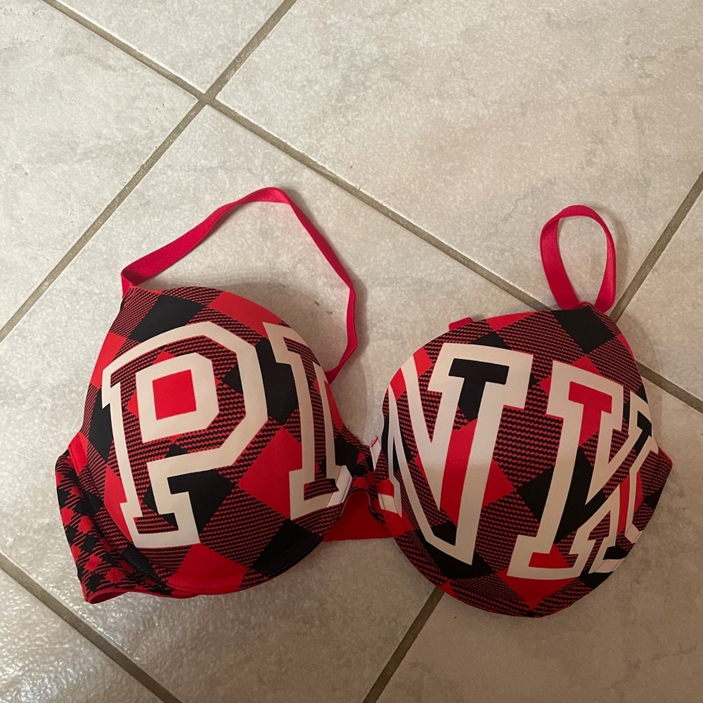 Pink Victoria’s Secret push up bra
